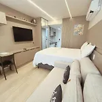 Setai Yacht Comfort - By Almare Flats